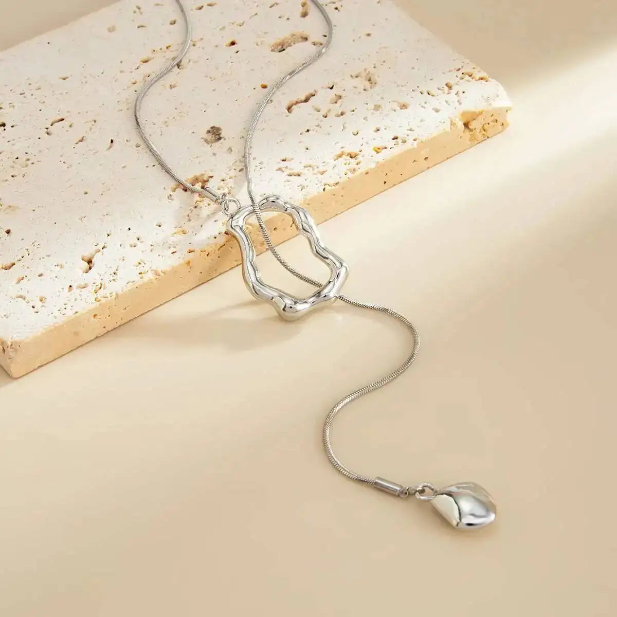 Ligne Pendant Choker